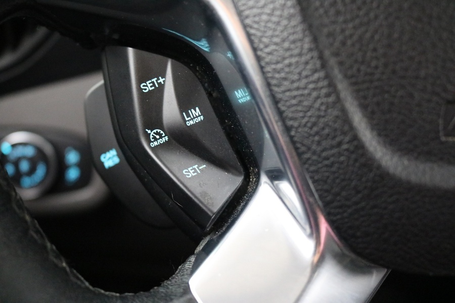 Ford Transit Connect vaihtoauto