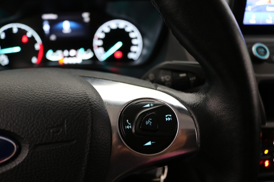 Ford Transit Connect vaihtoauto