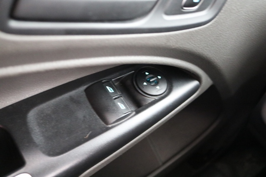 Ford Transit Connect vaihtoauto