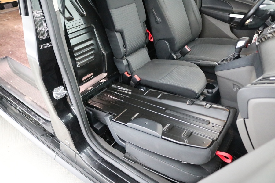 Ford Transit Connect vaihtoauto