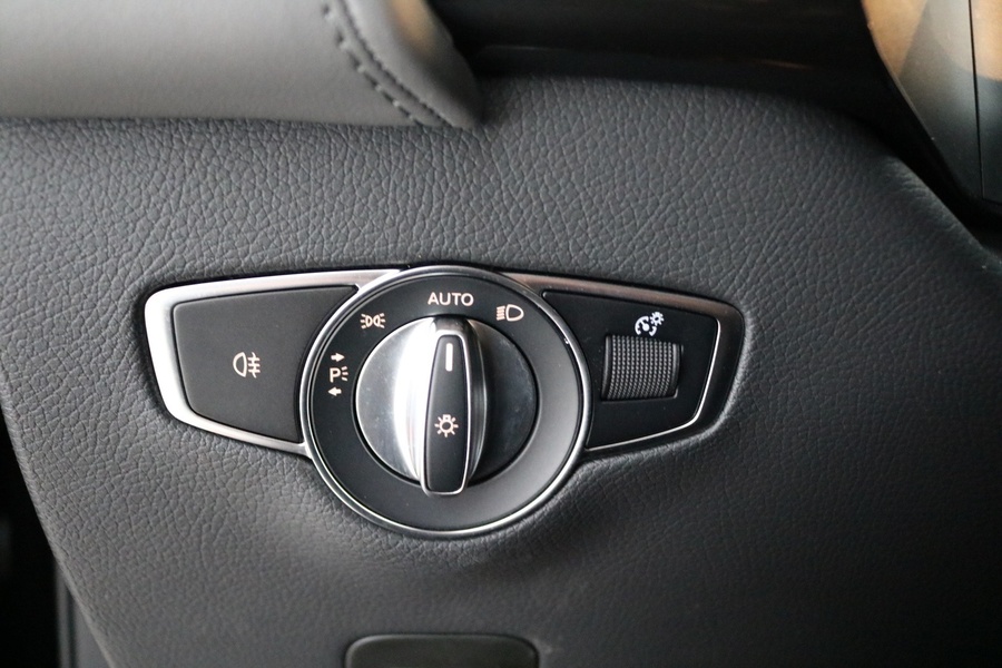 Mercedes-Benz EQC vaihtoauto