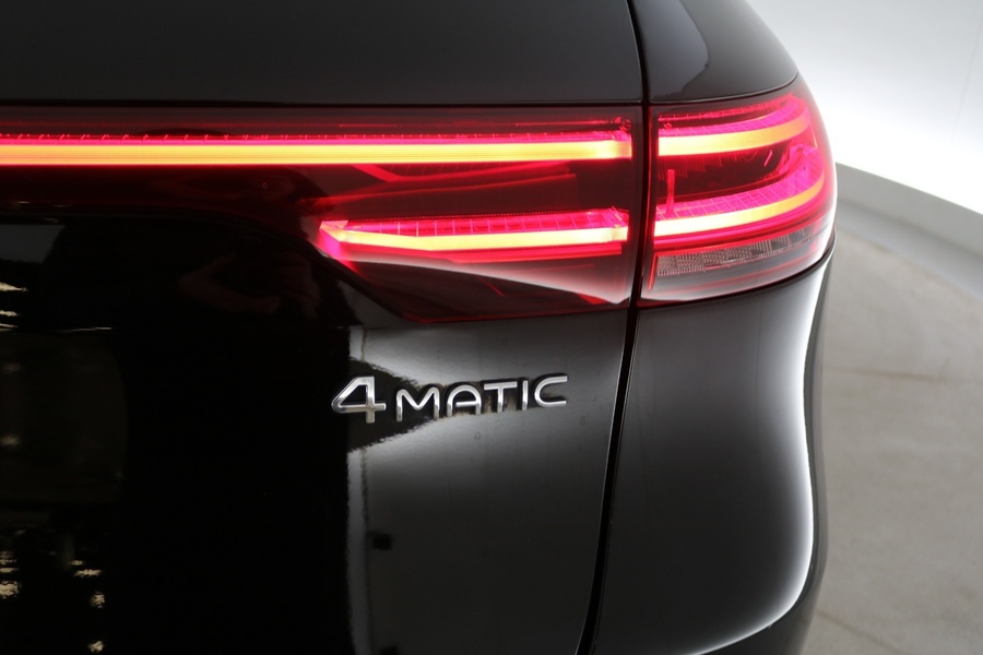 Mercedes-Benz EQC vaihtoauto
