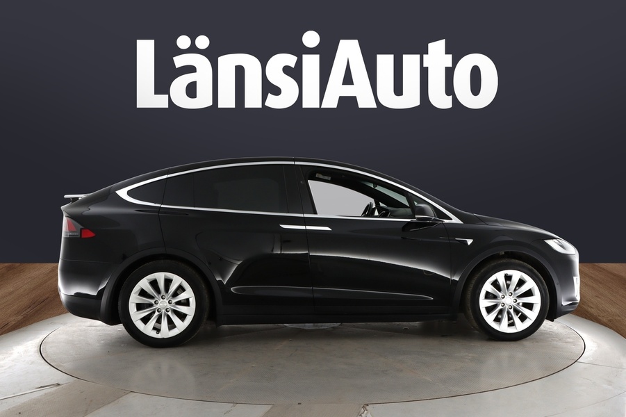 Tesla Model X vaihtoauto