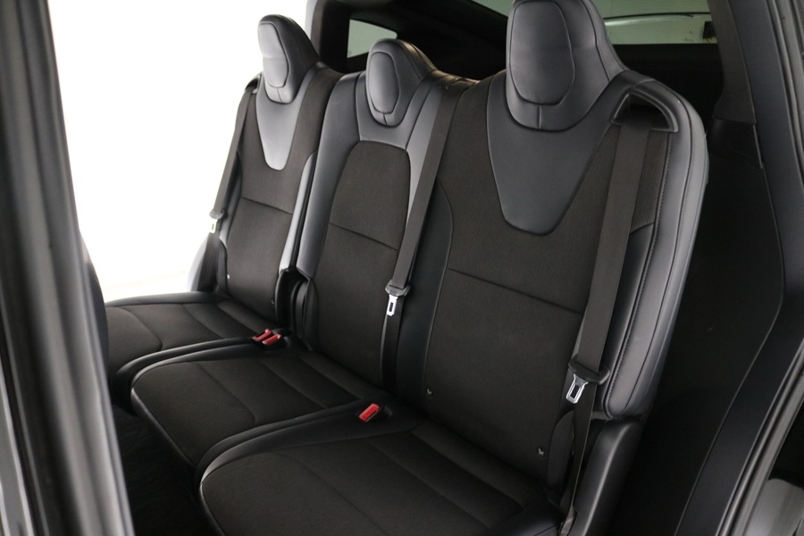 Tesla Model X vaihtoauto