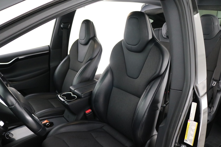 Tesla Model X vaihtoauto