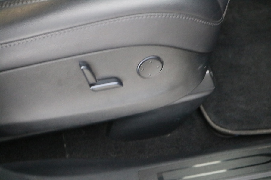 Tesla Model X vaihtoauto