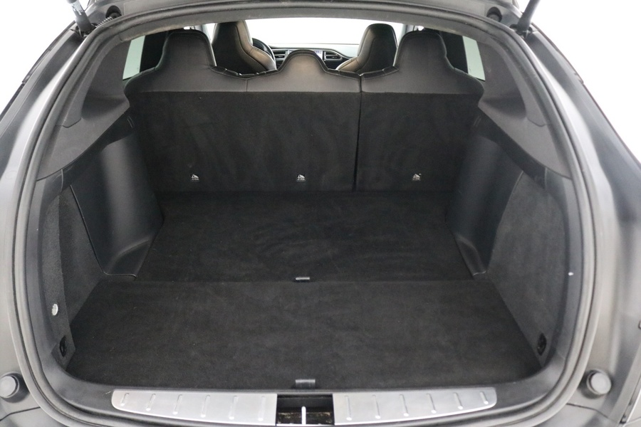 Tesla Model X vaihtoauto