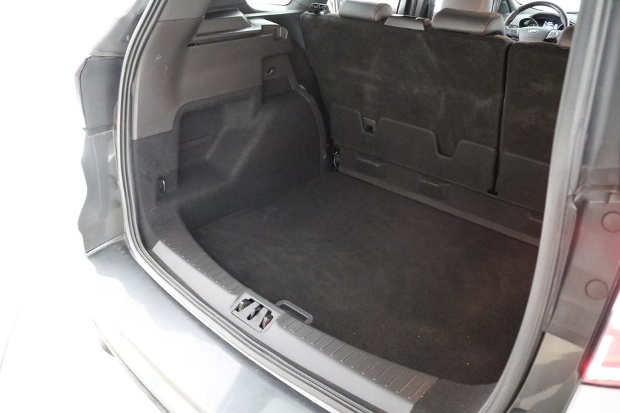 Ford Kuga vaihtoauto