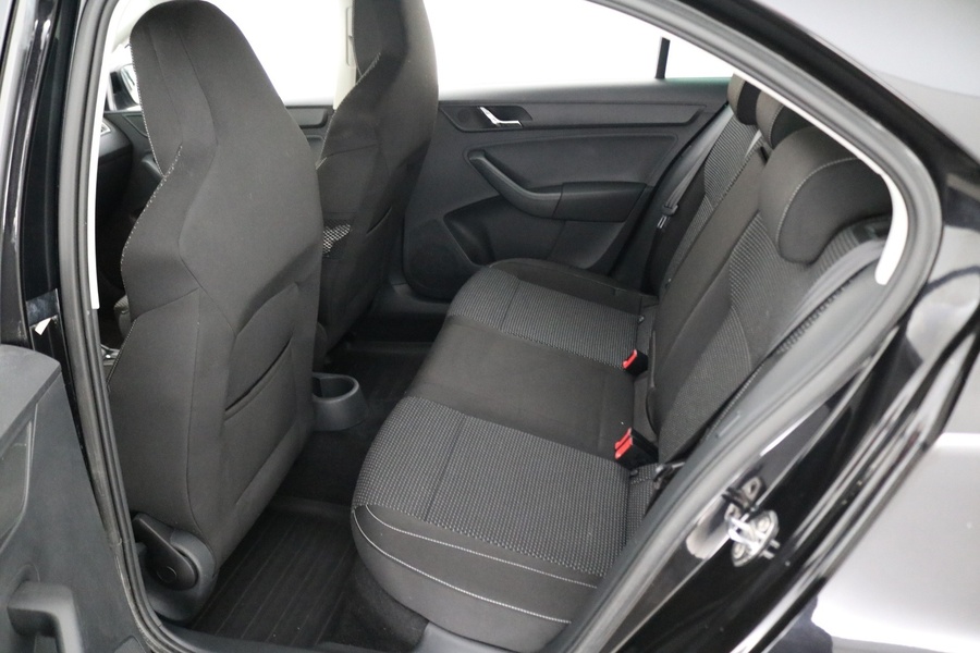 Skoda Rapid vaihtoauto