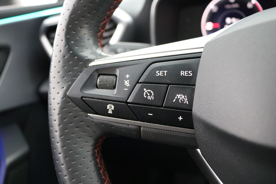 SEAT Leon Sportstourer vaihtoauto