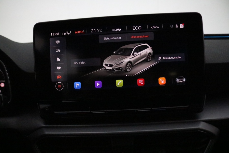 SEAT Leon Sportstourer vaihtoauto