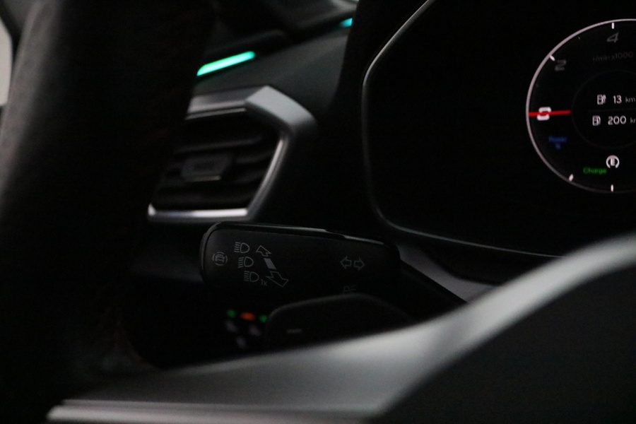 SEAT Leon Sportstourer vaihtoauto