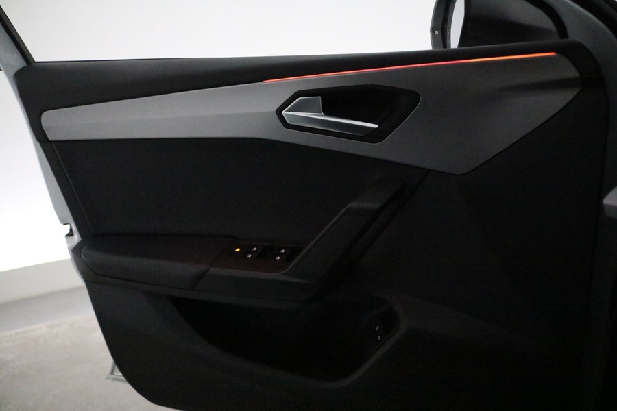 SEAT Leon Sportstourer vaihtoauto