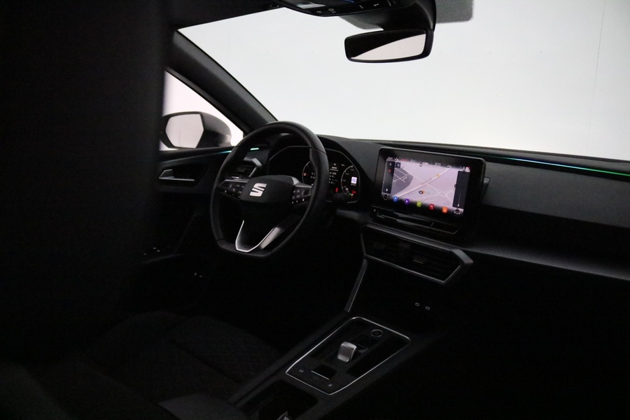 SEAT Leon Sportstourer vaihtoauto