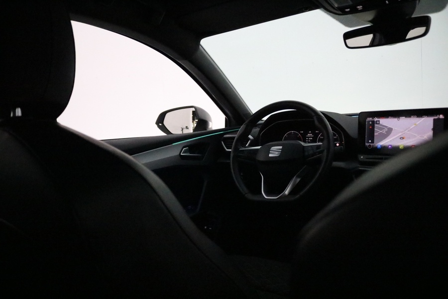 SEAT Leon Sportstourer vaihtoauto