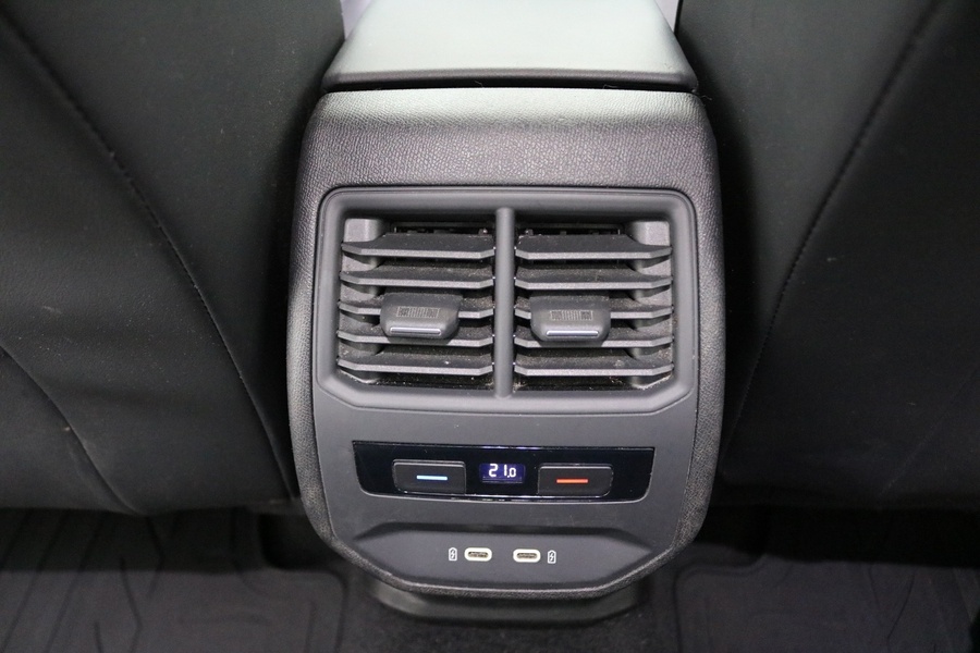 SEAT Leon Sportstourer vaihtoauto