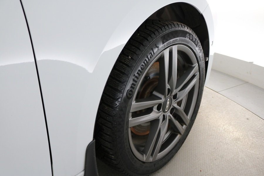 SEAT Leon Sportstourer vaihtoauto