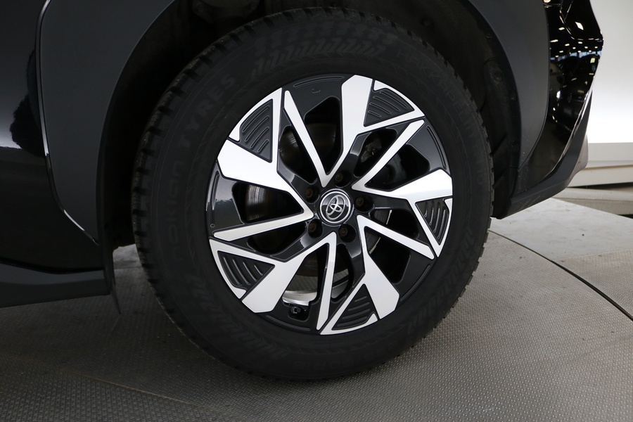 Toyota bZ4X vaihtoauto