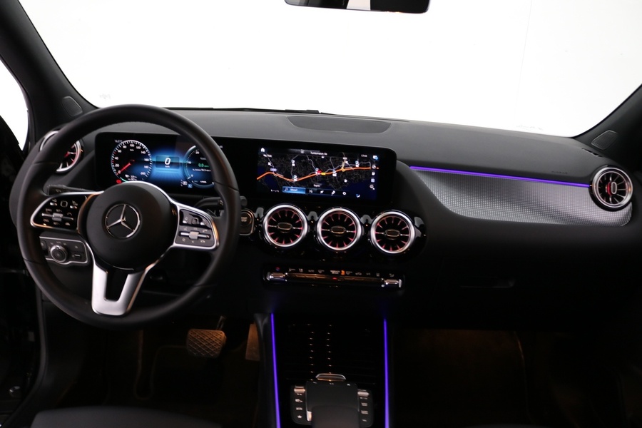 Mercedes-Benz EQA vaihtoauto