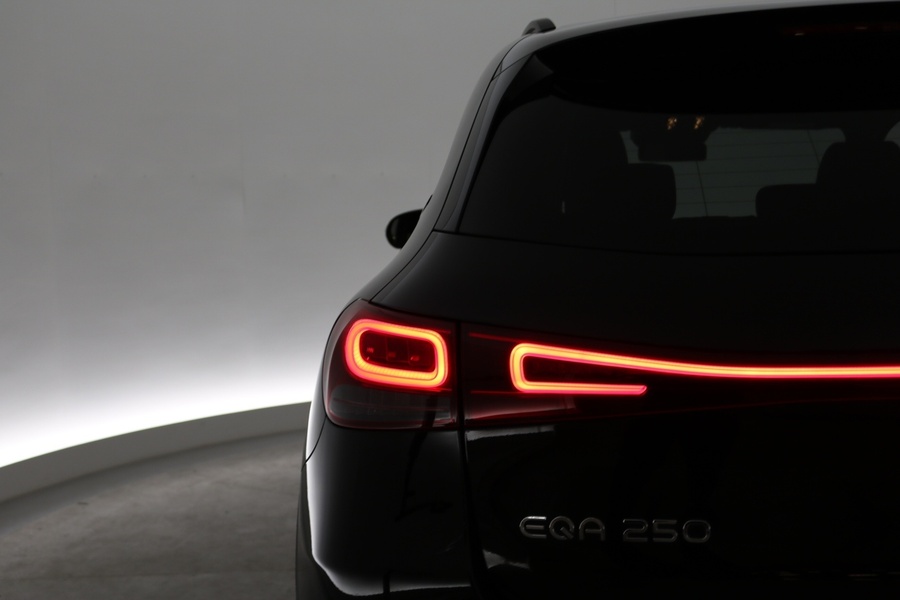 Mercedes-Benz EQA vaihtoauto
