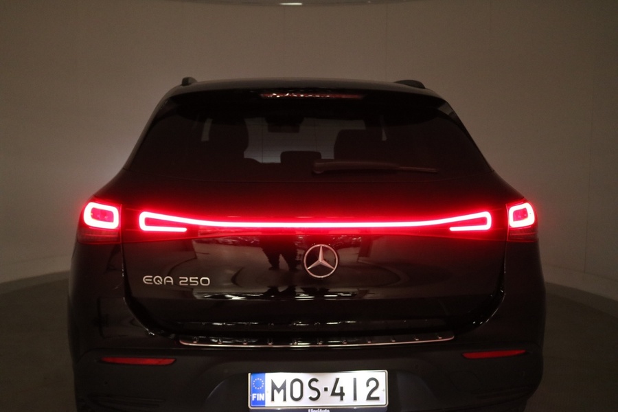 Mercedes-Benz EQA vaihtoauto