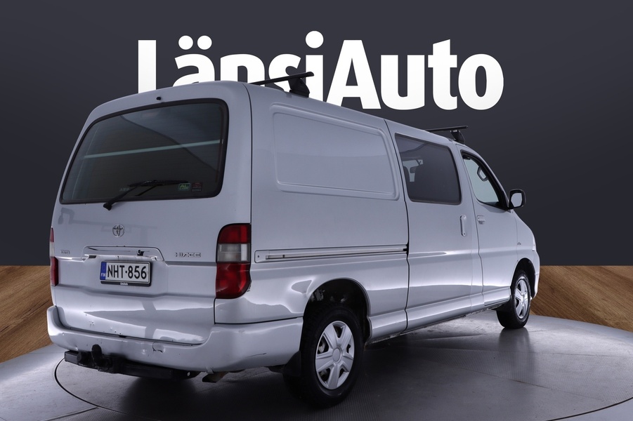 Toyota Hiace vaihtoauto