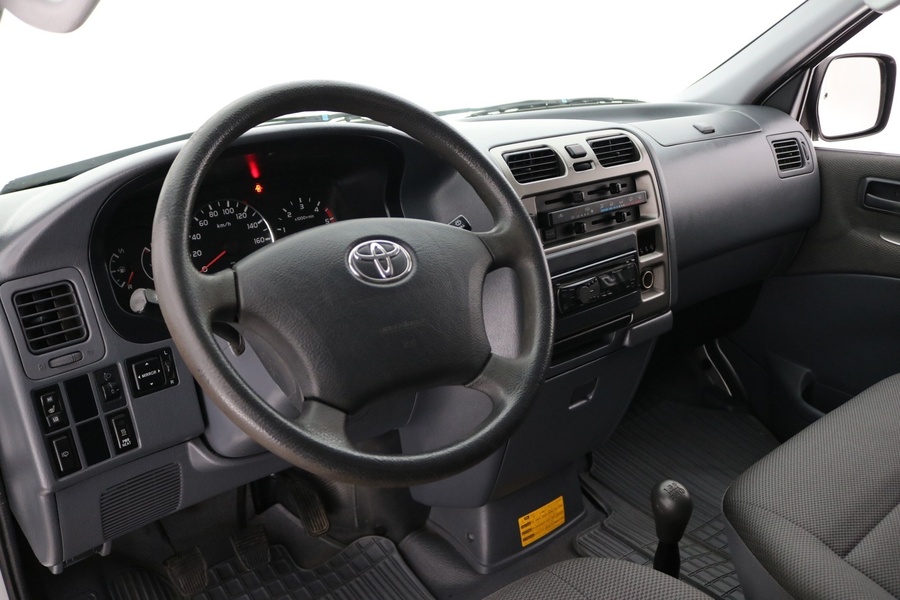 Toyota Hiace vaihtoauto