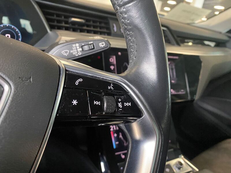 Audi e-tron vaihtoauto