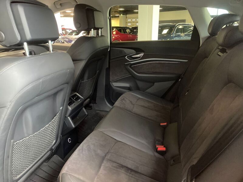 Audi e-tron vaihtoauto