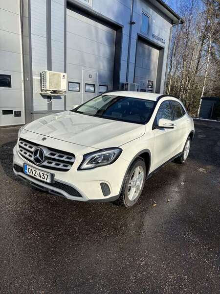 Mercedes-Benz GLA vaihtoauto