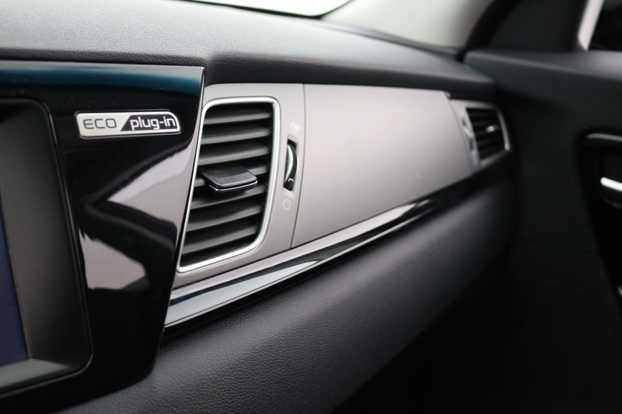 Kia Niro plug-in vaihtoauto