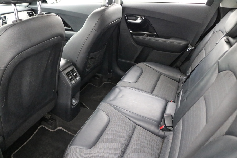 Kia Niro plug-in vaihtoauto