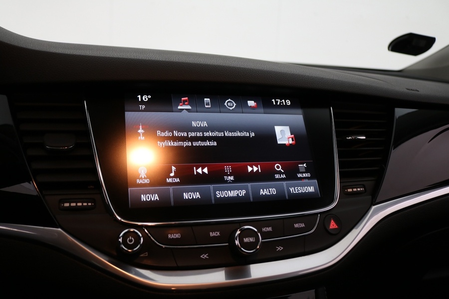 Opel Astra vaihtoauto