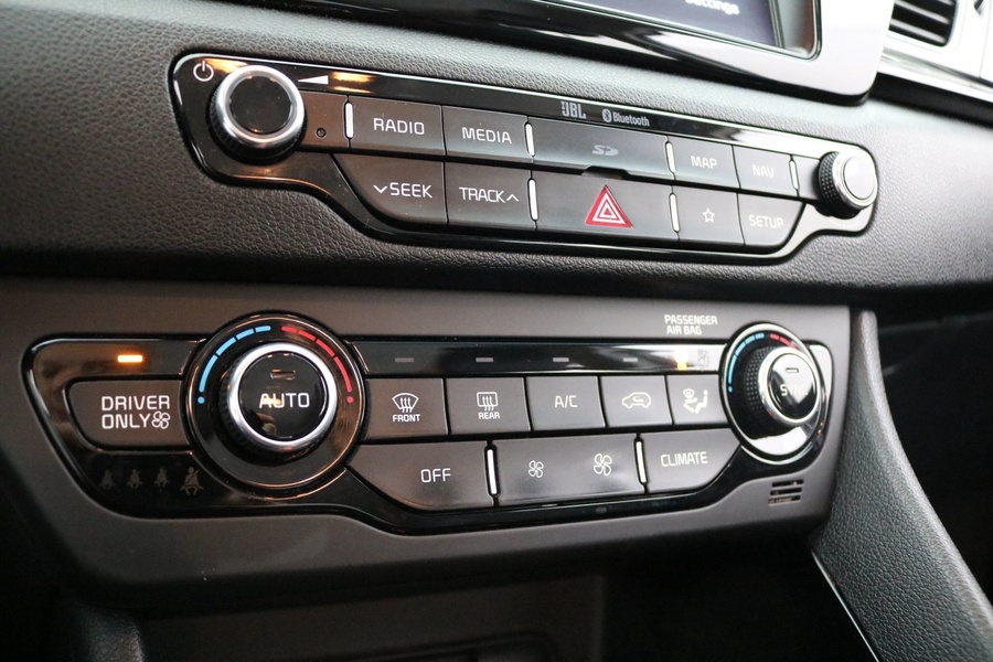 Kia Niro plug-in vaihtoauto