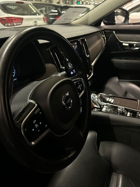 Volvo S90 vaihtoauto