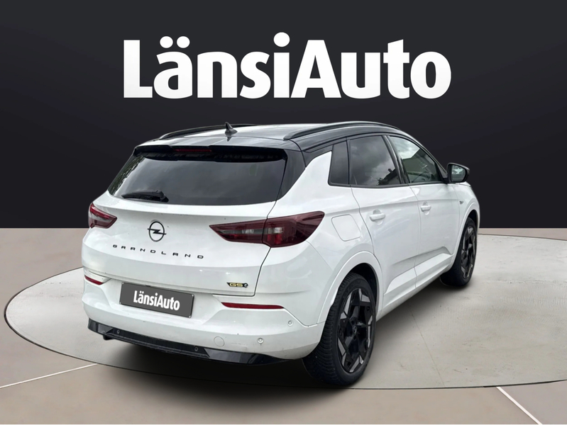 Opel Grandland vaihtoauto