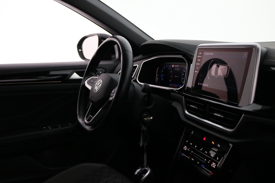 Volkswagen T-Roc vaihtoauto