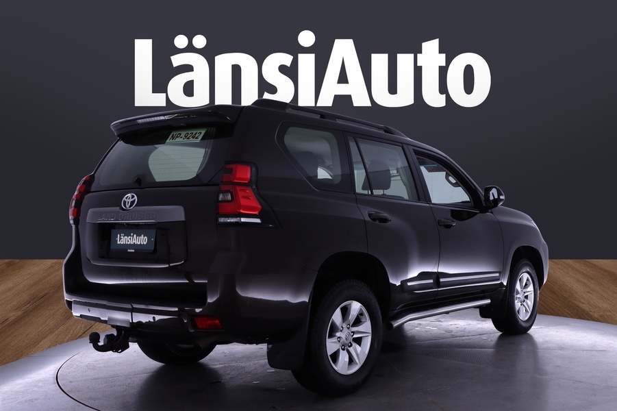 Toyota Land Cruiser vaihtoauto