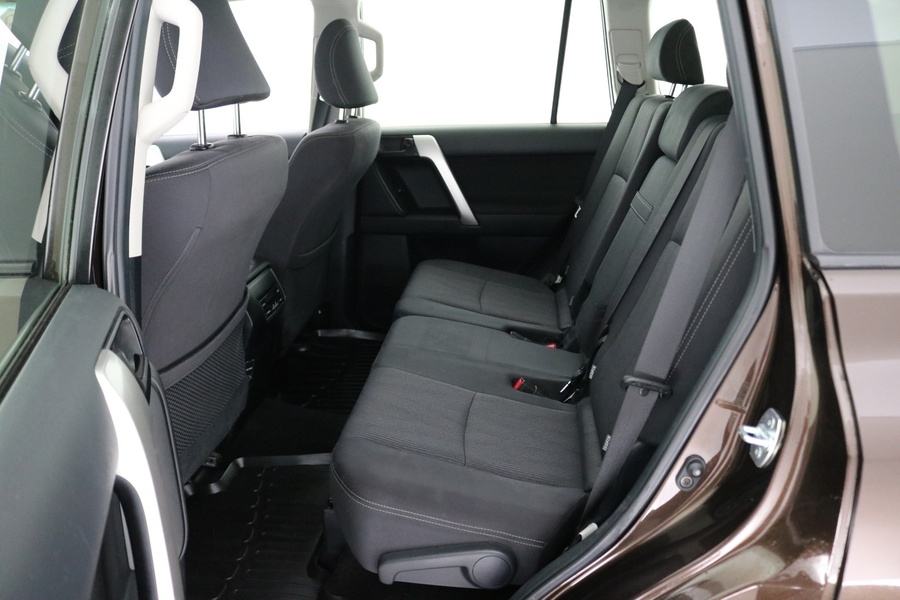 Toyota Land Cruiser vaihtoauto