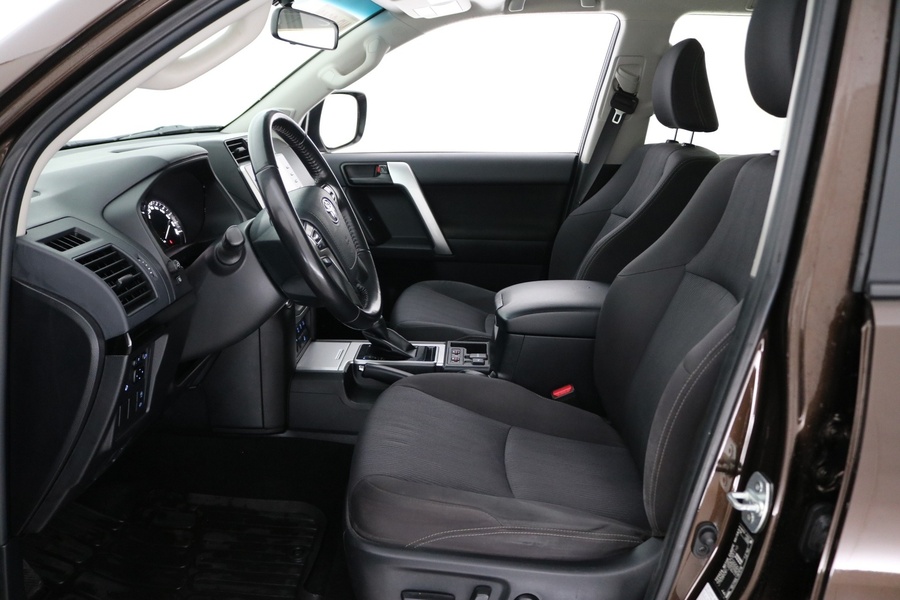 Toyota Land Cruiser vaihtoauto