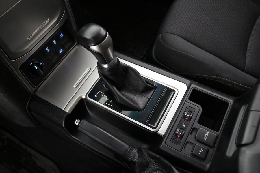 Toyota Land Cruiser vaihtoauto