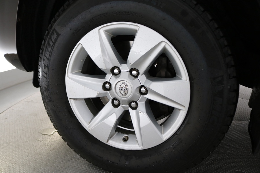 Toyota Land Cruiser vaihtoauto