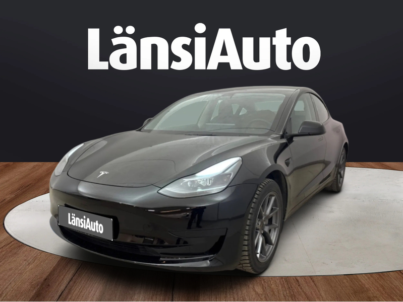 Tesla Model 3 vaihtoauto