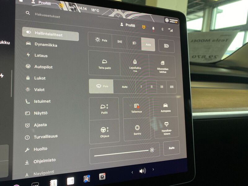 Tesla Model 3 vaihtoauto