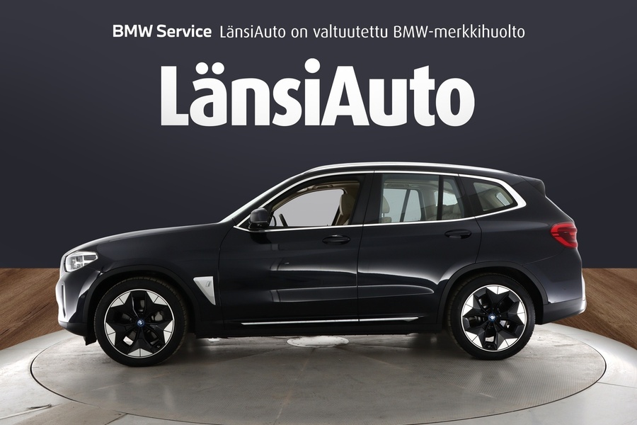 BMW iX3 vaihtoauto