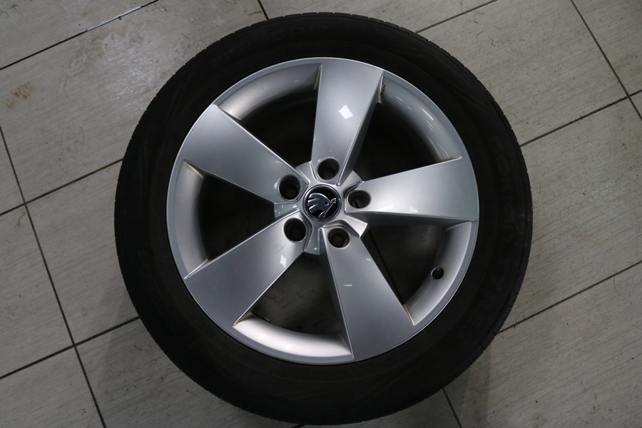 Skoda Karoq vaihtoauto