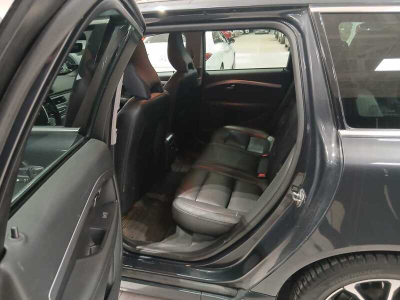 Volvo V70 vaihtoauto