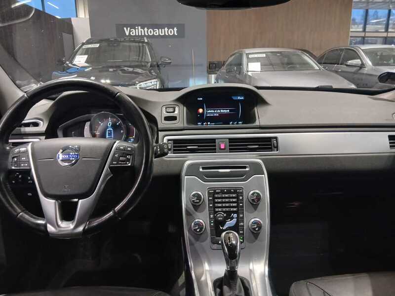 Volvo V70 vaihtoauto