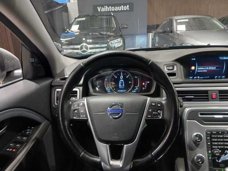 Volvo V70 vaihtoauto