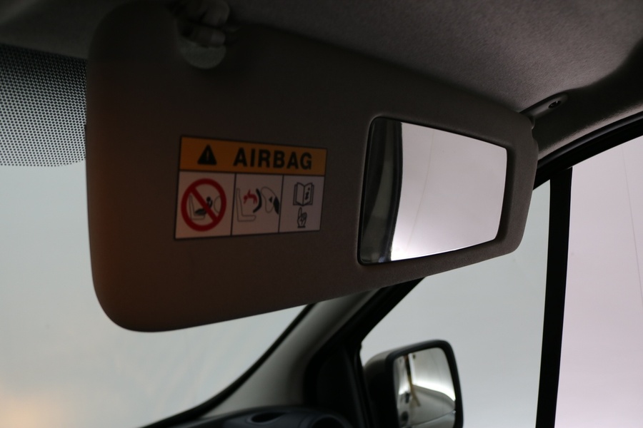 Opel Vivaro vaihtoauto